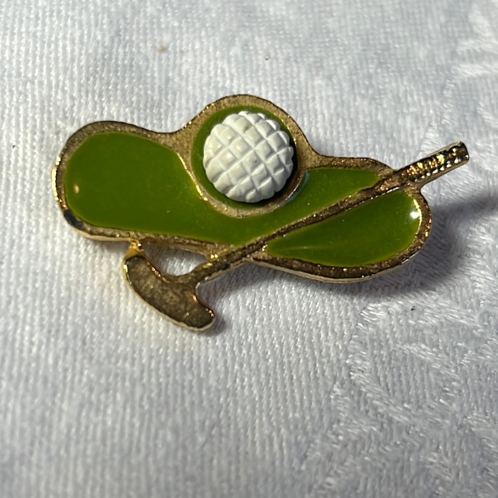Vintage Golf Pin